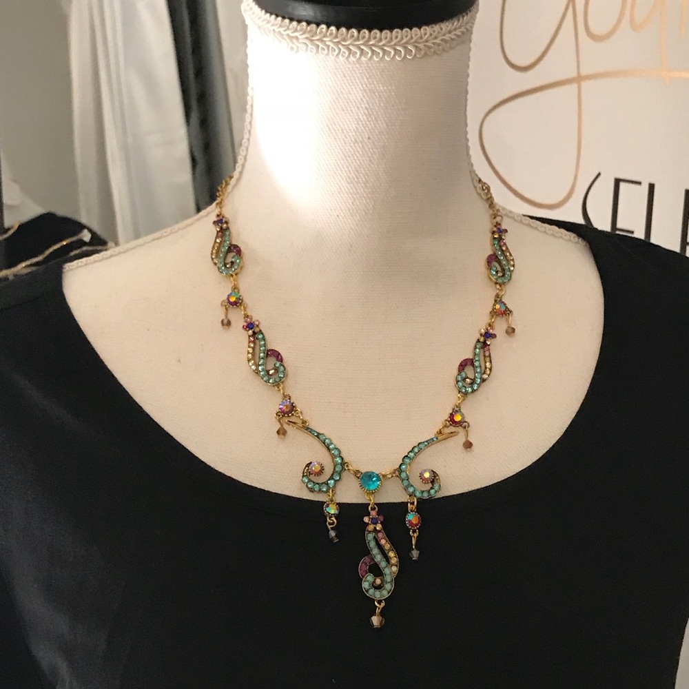 Beautiful statement necklace - Picture 2 of 3